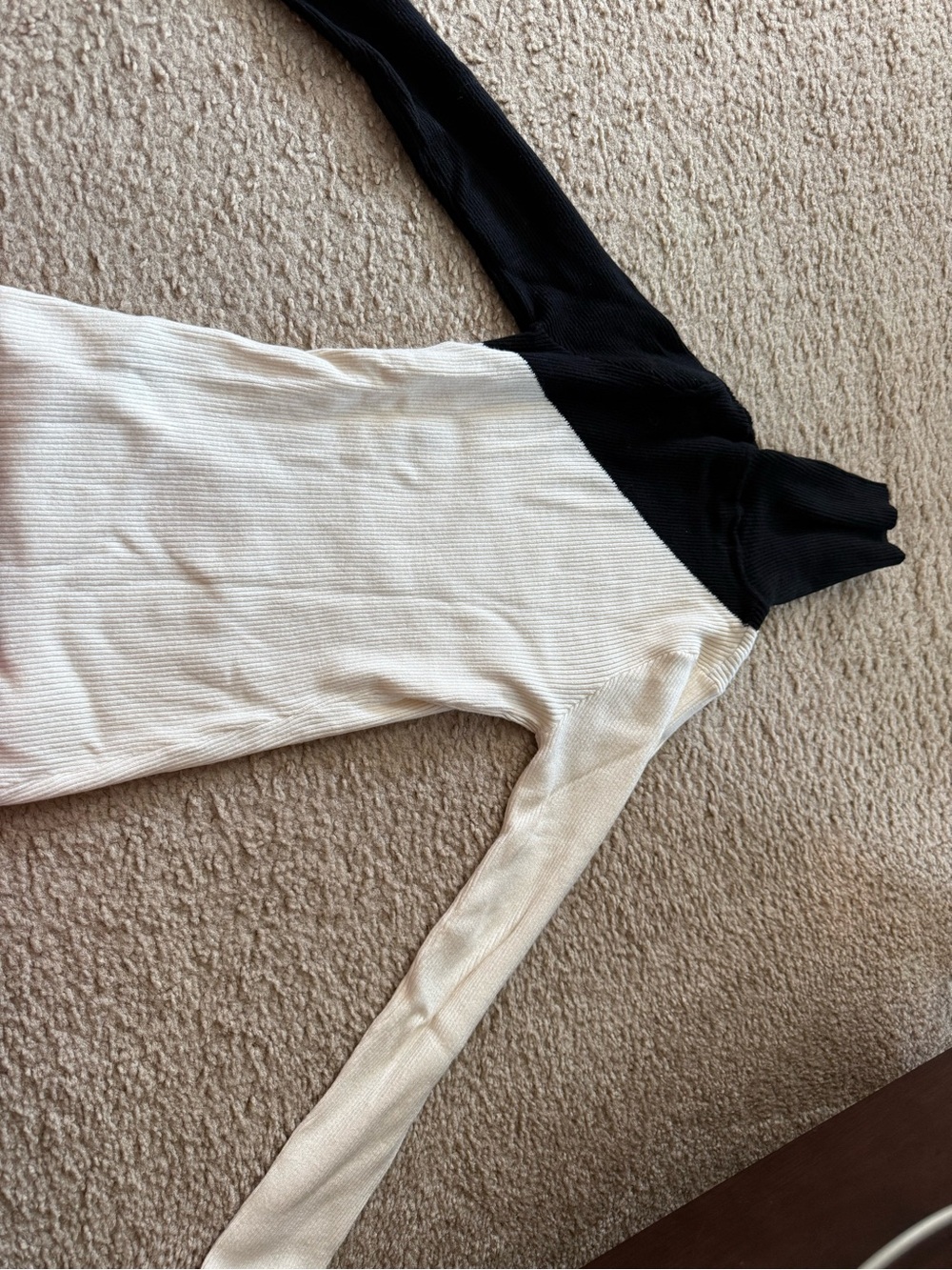 JLUXLABEL Two-Tone Ribbed Long Sleeve Top in Black and Cream